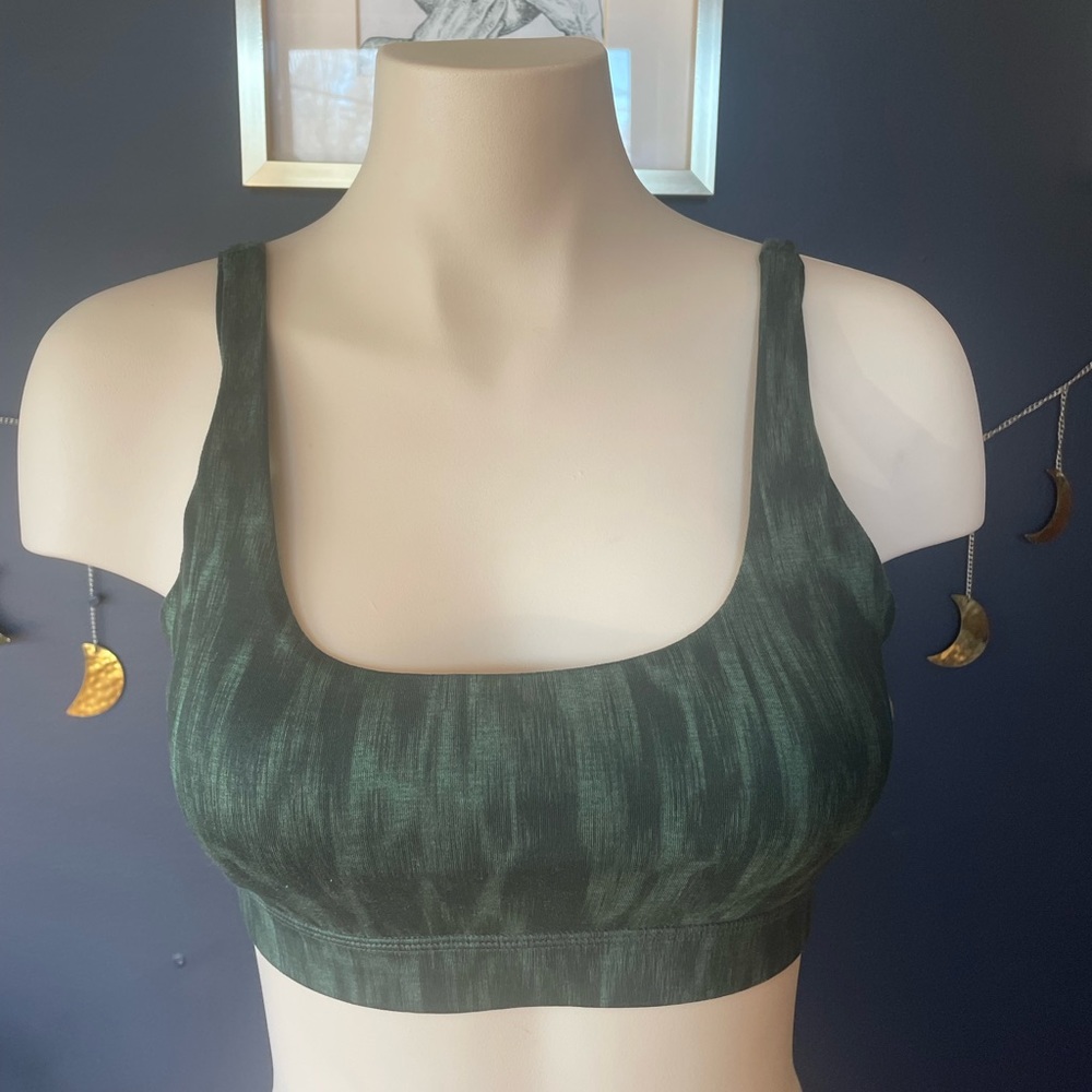 Green workout top